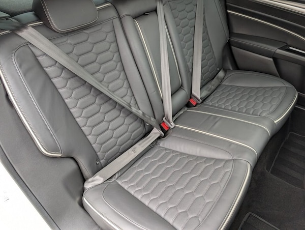 Used Ford Mondeo 2017 for sale - 75370278: Photo 45
