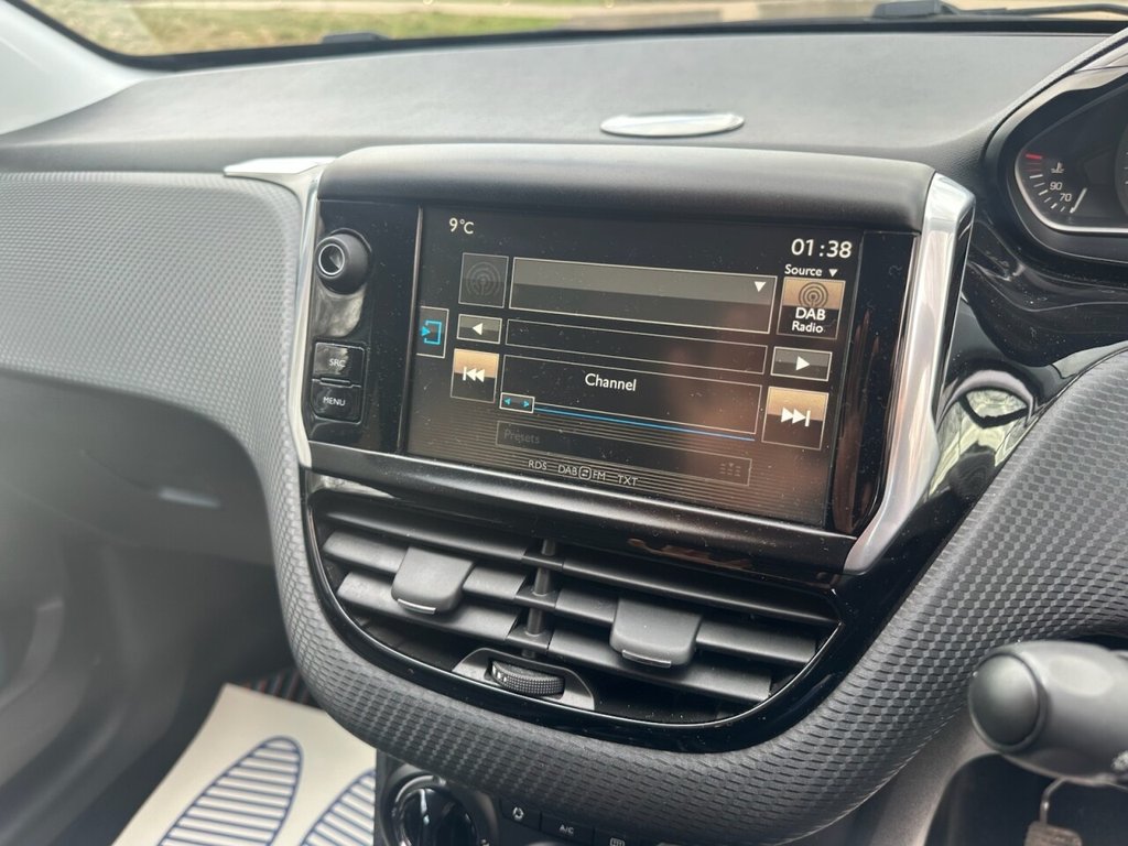 Used Peugeot 2008 2015 for sale - 77904686: Photo 26