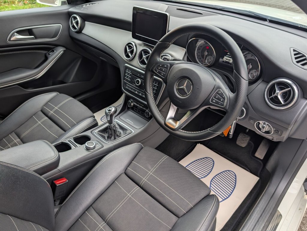 Used Mercedes-Benz CLA 2015 for sale - 76173339: Photo 2