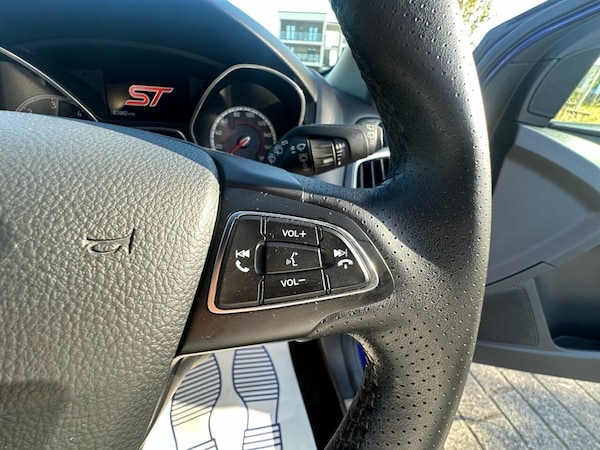 Used Ford Focus 2017 for sale - 75998334: Photo 26