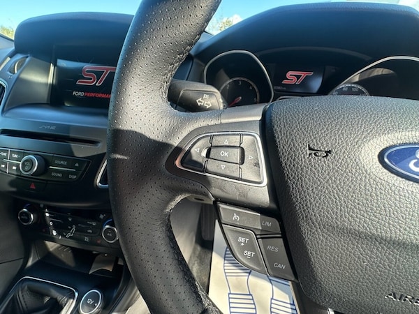 Used Ford Focus 2017 for sale - 75998334: Photo 27