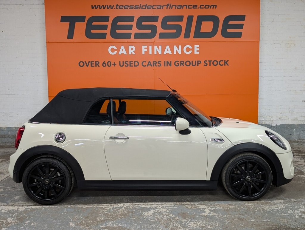 Used MINI Convertible 2019 for sale - 76453974: Photo 10