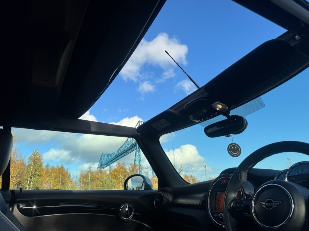 Used MINI Convertible 2019 for sale - 76453974: Photo 19