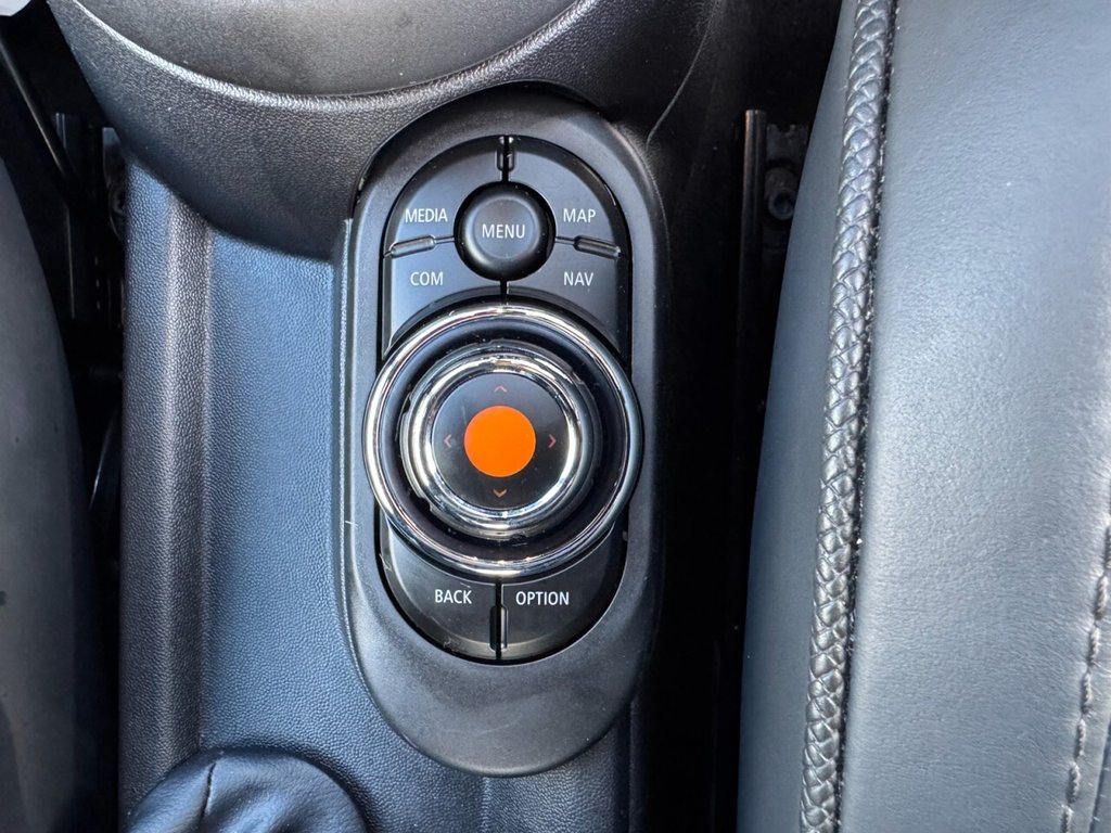 Used MINI Convertible 2019 for sale - 76453974: Photo 24