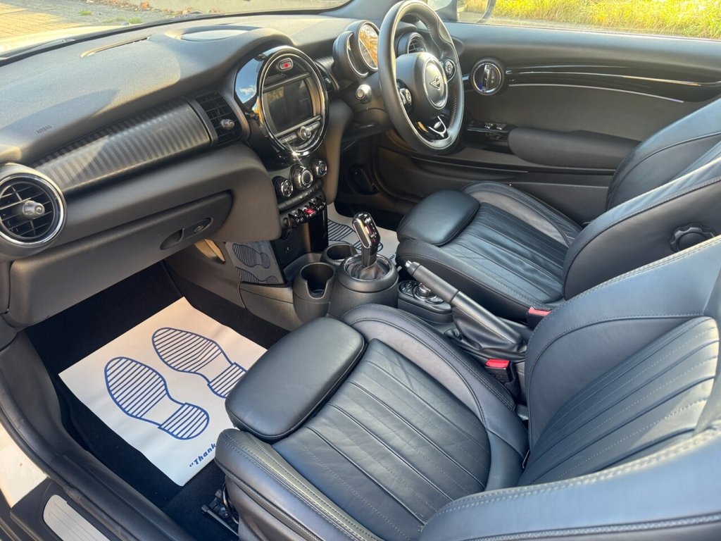 Used MINI Convertible 2019 for sale - 76453974: Photo 33