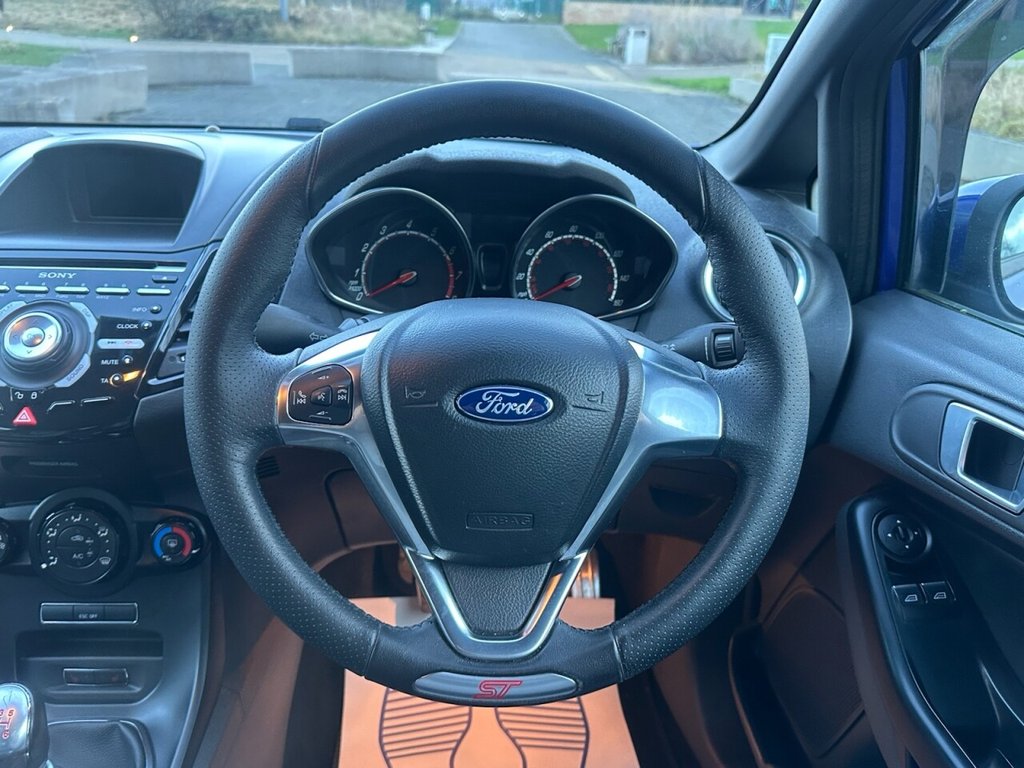 Used Ford Fiesta 2015 for sale - 77313357: Photo 23