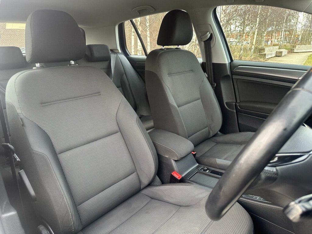 Used Volkswagen Golf 2017 for sale - 77594571: Photo 14