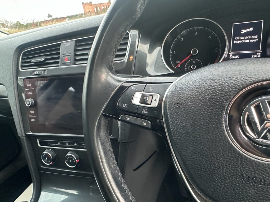 Used Volkswagen Golf 2017 for sale - 77594571: Photo 25