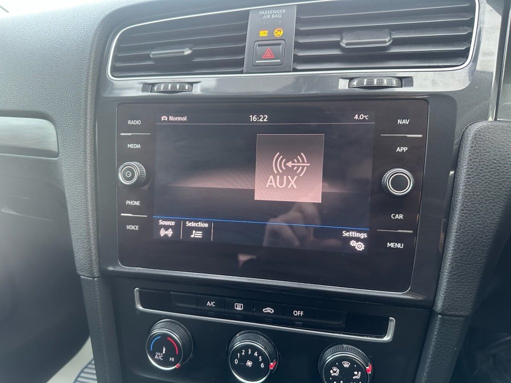 Used Volkswagen Golf 2017 for sale - 77594571: Photo 37