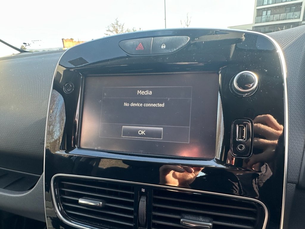 Used Renault Clio 2017 for sale - 78068306: Photo 18