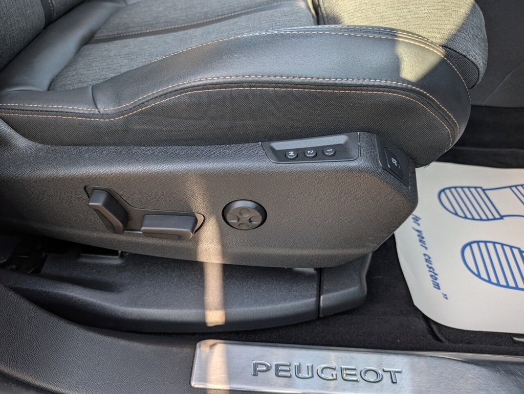 Used Peugeot 3008 2019 for sale - 77905052: Photo 24