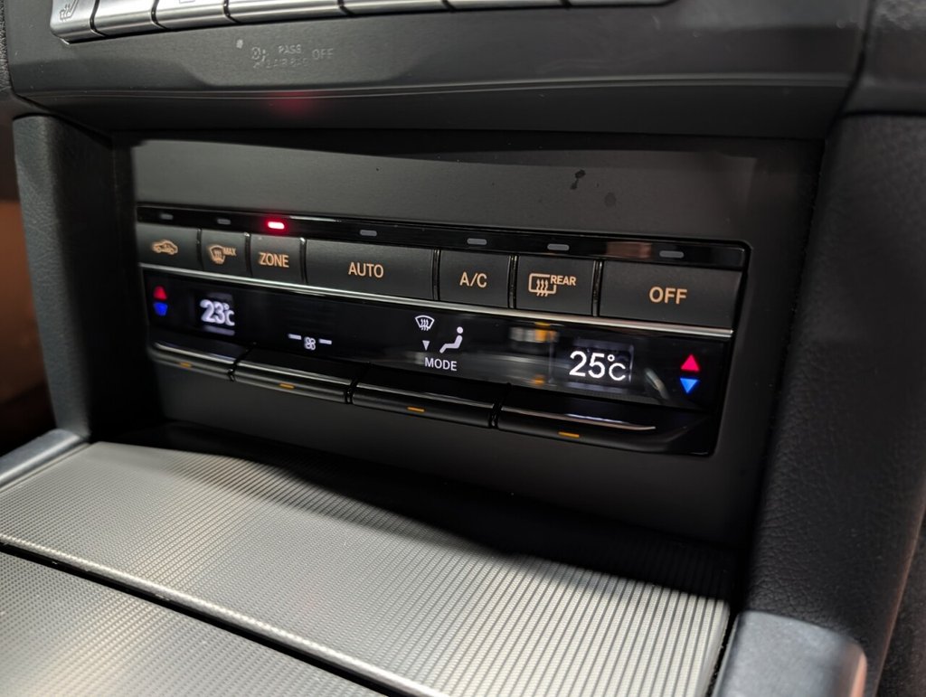 Used Mercedes-Benz E Class 2014 for sale - 78124027: Photo 48