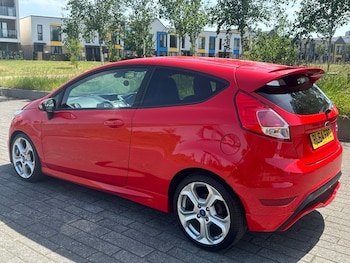 Used Ford Fiesta 2014 for sale - 79008899: Photo