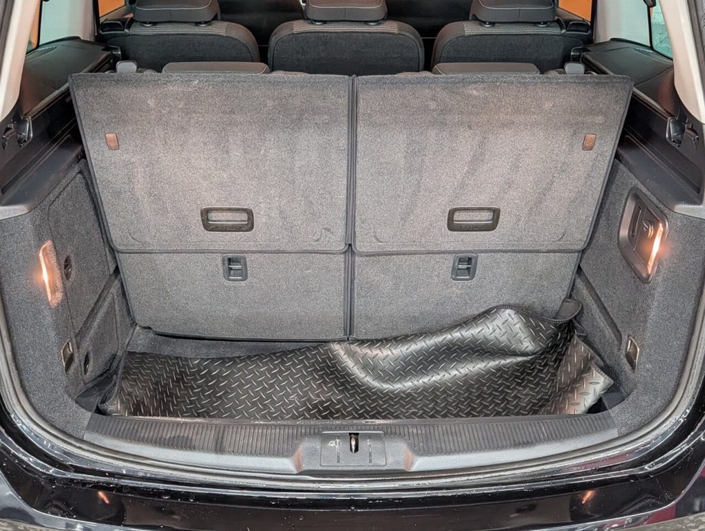 Used Volkswagen Sharan 2016 for sale - 77890925: Photo 12