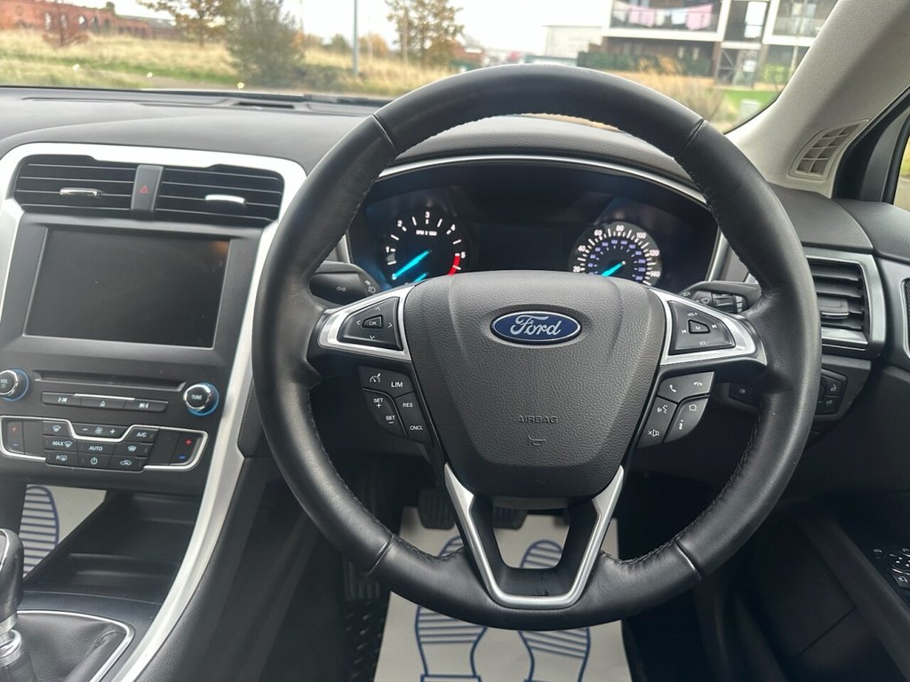 Used Ford Mondeo 2015 for sale - 76496896: Photo 19