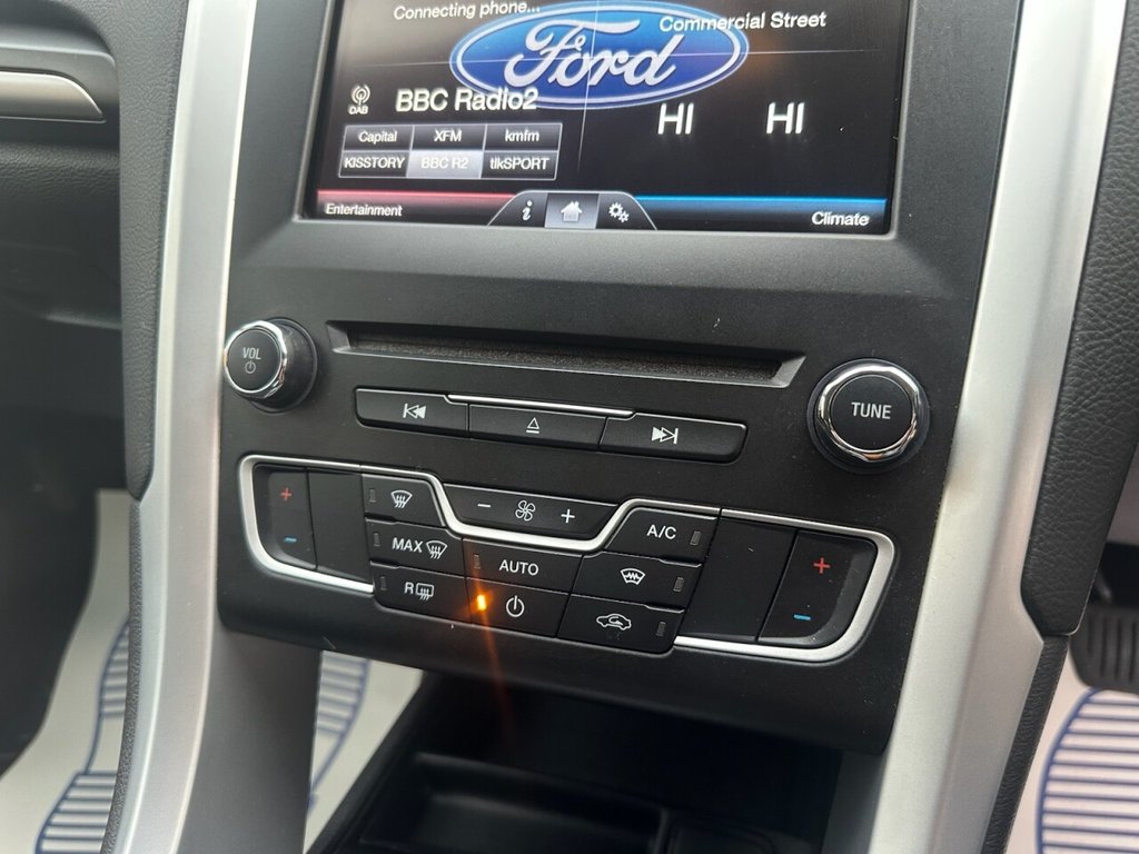 Used Ford Mondeo 2015 for sale - 76496896: Photo 24