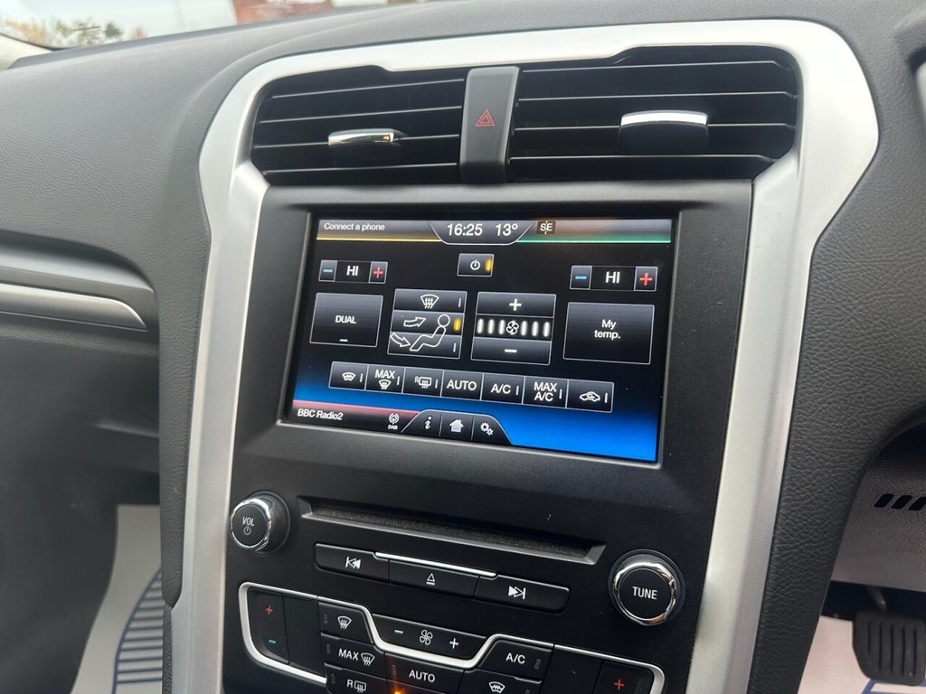 Used Ford Mondeo 2015 for sale - 76496896: Photo 29