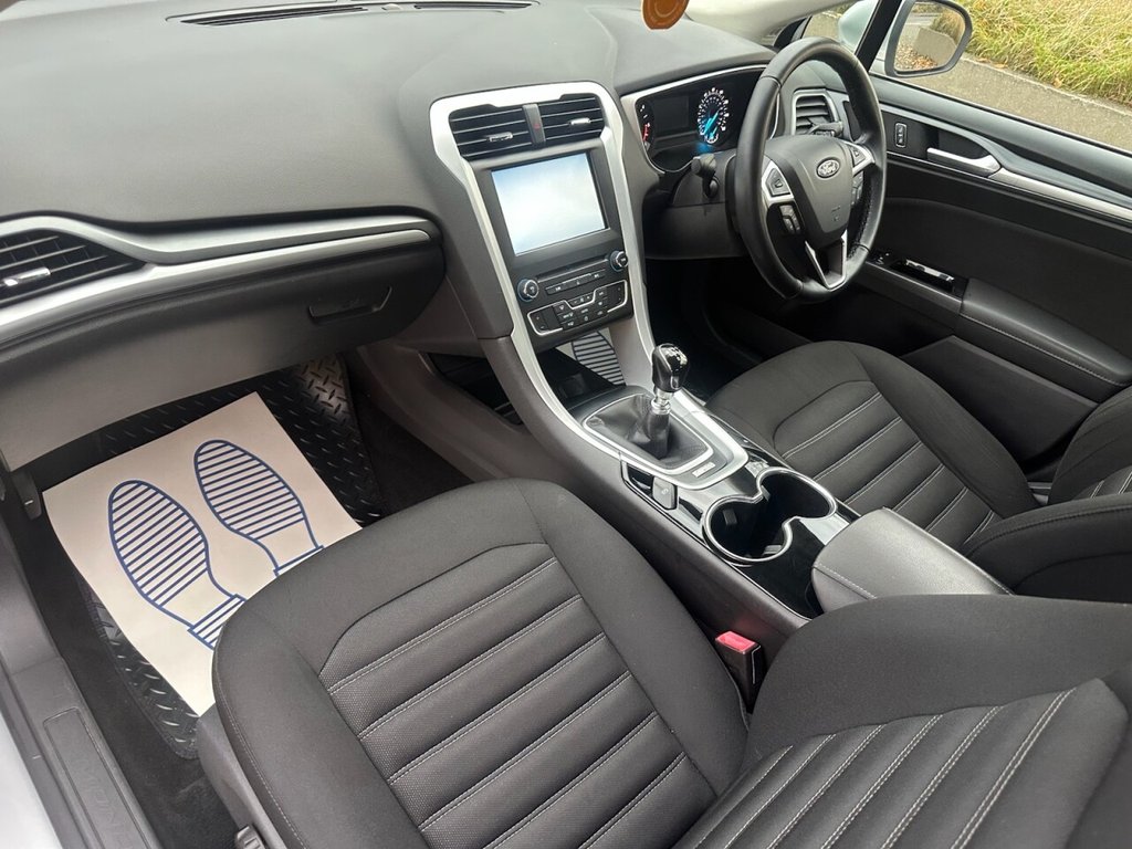 Used Ford Mondeo 2015 for sale - 76496896: Photo 32