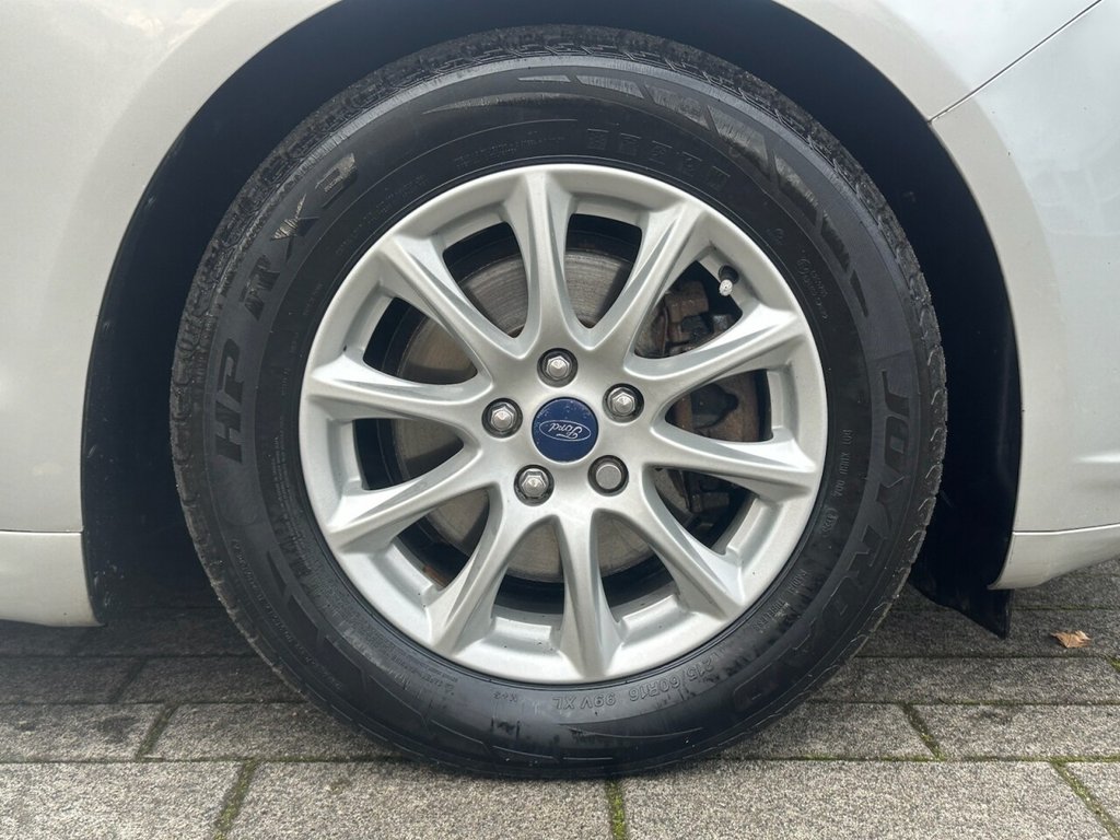 Used Ford Mondeo 2015 for sale - 76496896: Photo 39