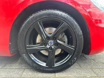Used Volvo V40 2015 for sale - 78896930: Photo