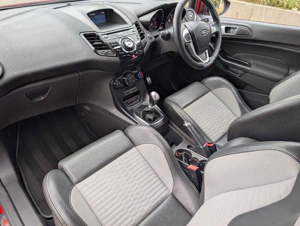 Used Ford Fiesta 2016 for sale - 76092547: Photo 49