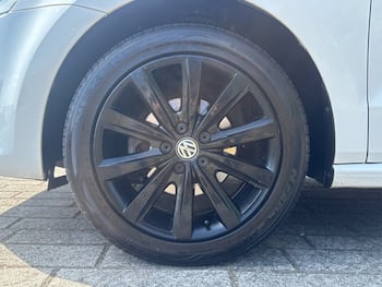 Used Volkswagen Polo 2017 for sale - 79643640: Photo