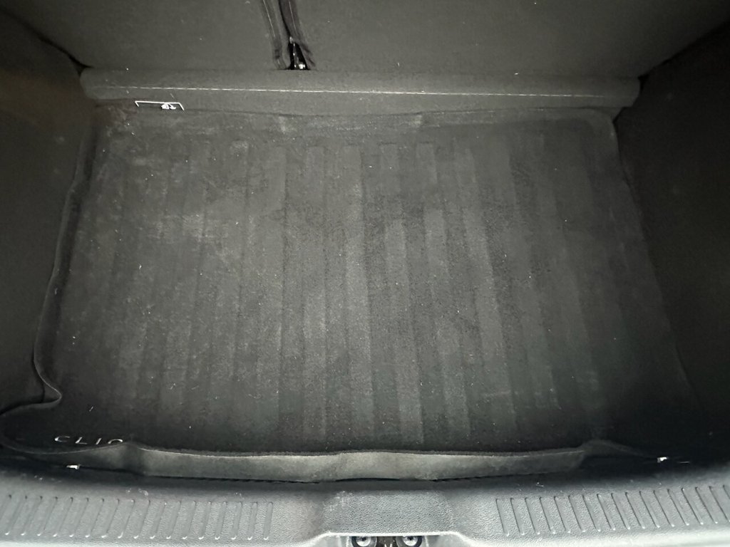 Used Renault Clio 2019 for sale - 76711419: Photo 26