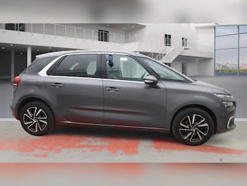 Used Citroen C4 Picasso 2018 for sale - 75716141: Photo