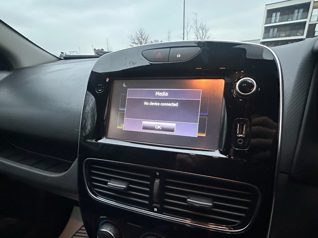 Used Renault Clio 2018 for sale - 77368900: Photo 26