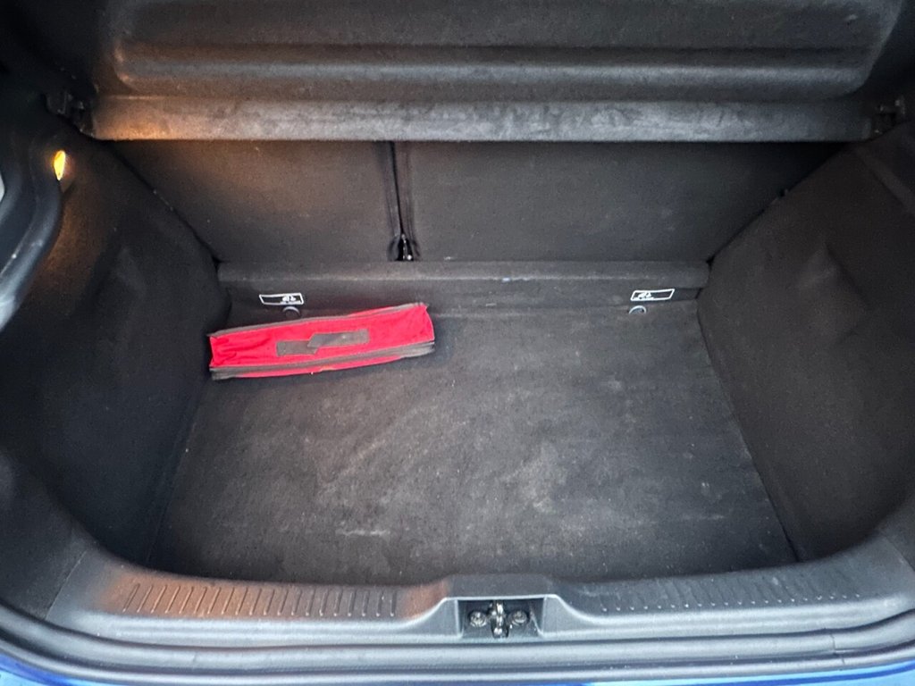 Used Renault Clio 2018 for sale - 77368900: Photo 32