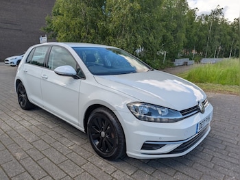 Used Volkswagen Golf 2017 for sale - 78886952: Photo