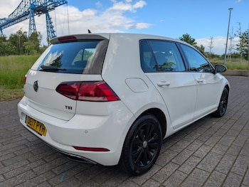 Used Volkswagen Golf 2017 for sale - 78886952: Photo