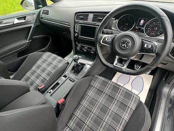 Used Volkswagen Golf 2016 for sale - 78919098: Photo