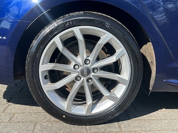Used Audi A4 Avant 2019 for sale - 79187079: Photo
