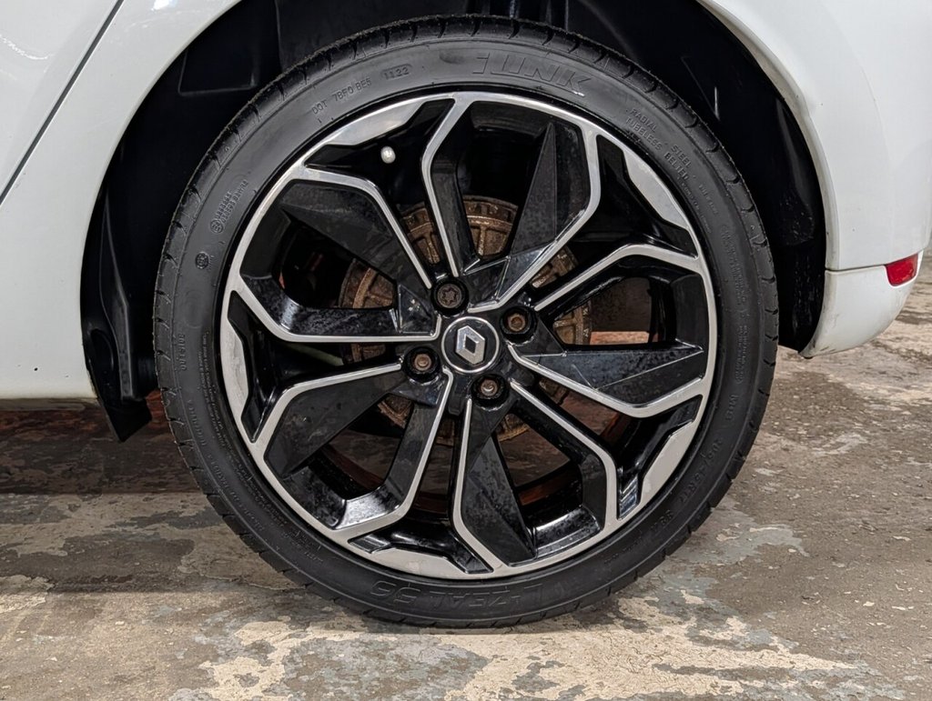 Used Renault Clio 2019 for sale - 77313485: Photo 17