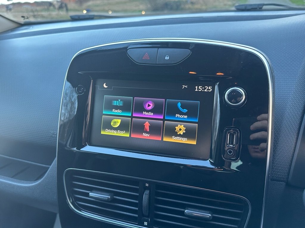 Used Renault Clio 2019 for sale - 77313485: Photo 32