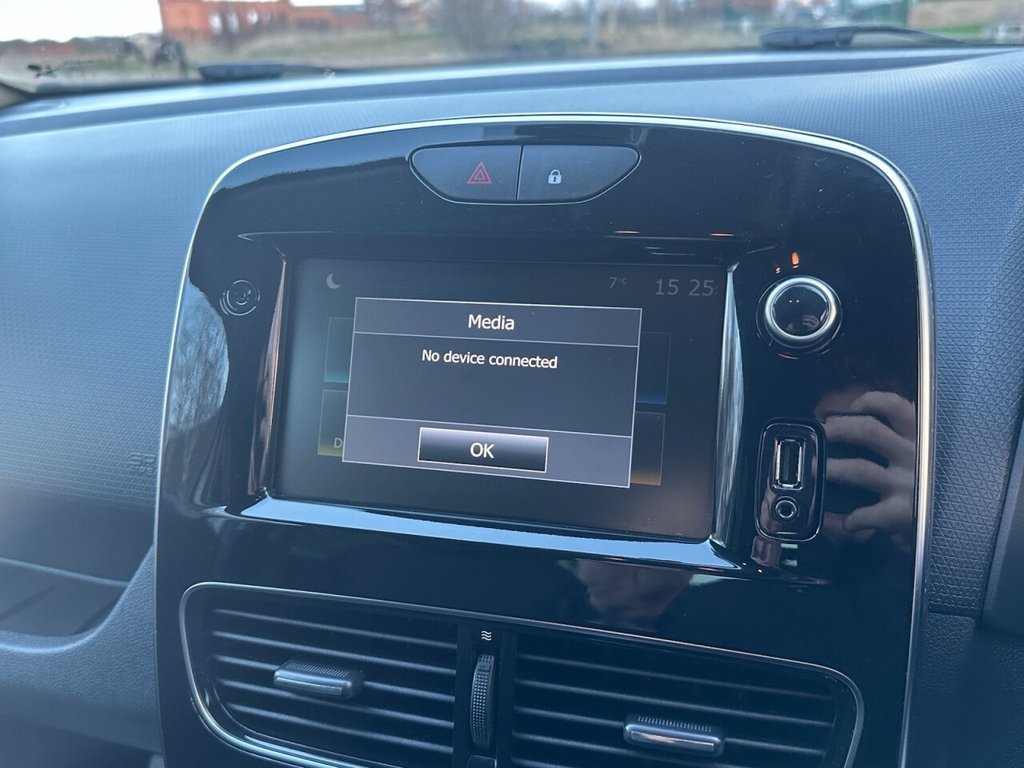 Used Renault Clio 2019 for sale - 77313485: Photo 33