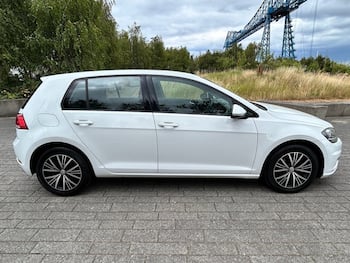 Used Volkswagen Golf 2019 for sale - 79409757: Photo