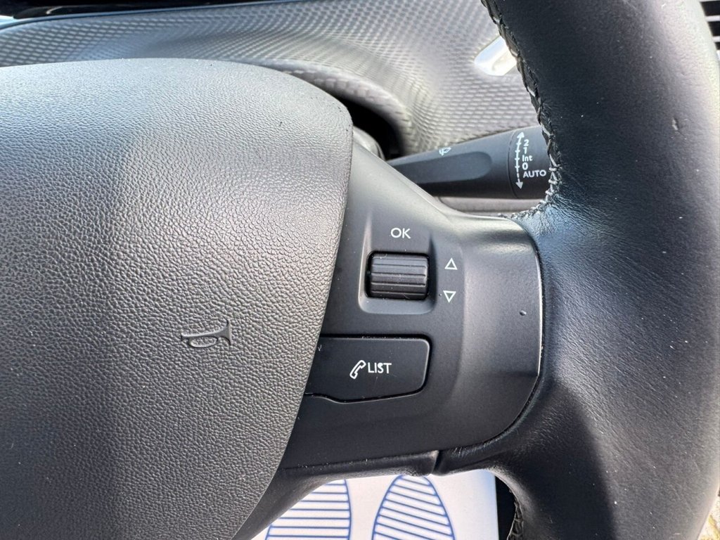 Used Peugeot 2008 2017 for sale - 76386645: Photo 22