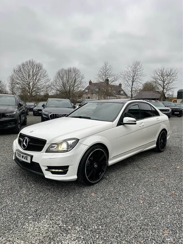 Used Mercedes-Benz E Class 2013 for sale - 77854783: Photo 3