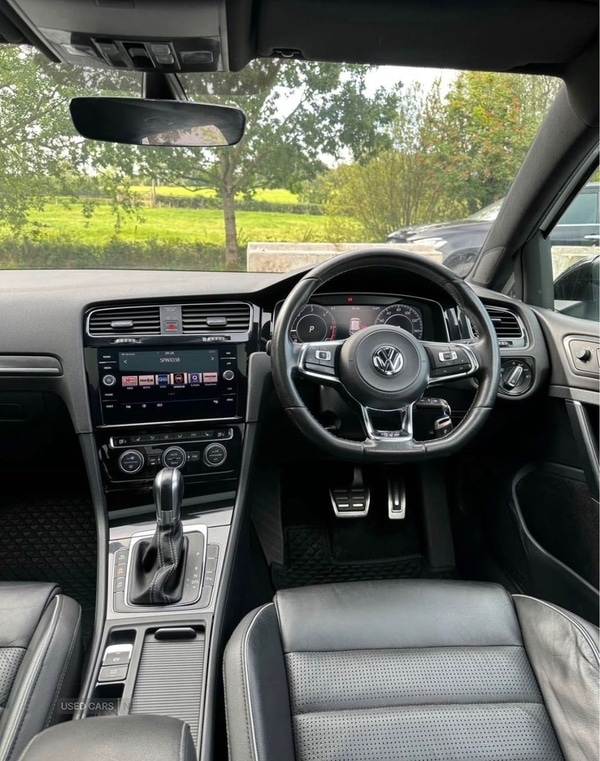 Used Volkswagen Golf 2017 for sale - 76729243: Photo 10