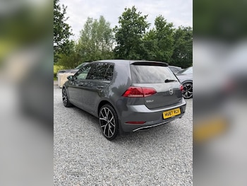 Used Volkswagen Golf 2017 for sale - 79540987: Photo