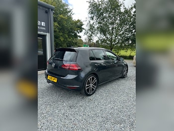 Used Volkswagen Golf 2016 for sale - 76014482: Photo