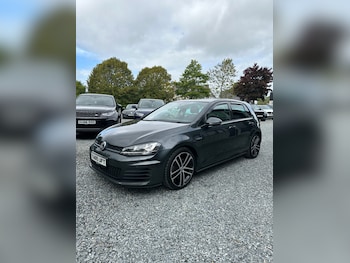 Used Volkswagen Golf 2016 for sale - 76014482: Photo