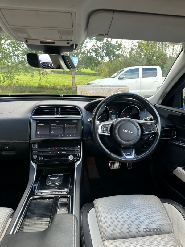 Used Jaguar XE 2018 for sale - 76014086: Photo 8
