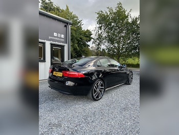 Used Jaguar XE 2018 for sale - 79083685: Photo