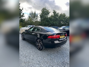 Used Jaguar XE 2018 for sale - 79083685: Photo