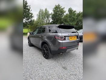 Used Land Rover Discovery Sport 2017 for sale - 79658826: Photo