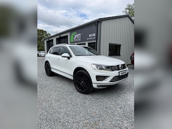 Used Volkswagen Touareg 2016 for sale - 79076468: Photo