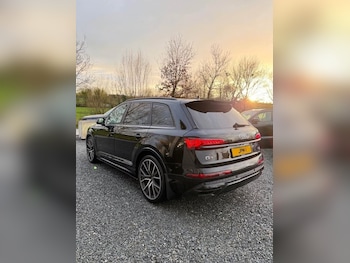 Used Audi Q7 2021 for sale - 77941120: Photo